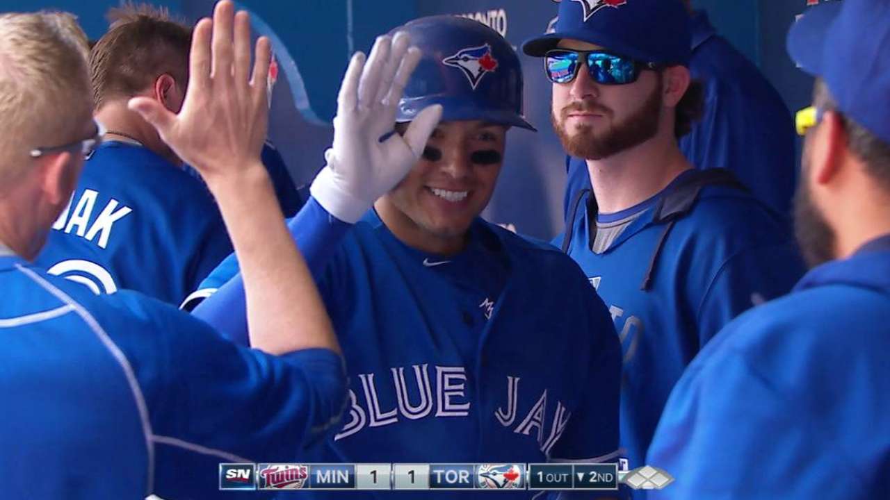 Goins' solo homer