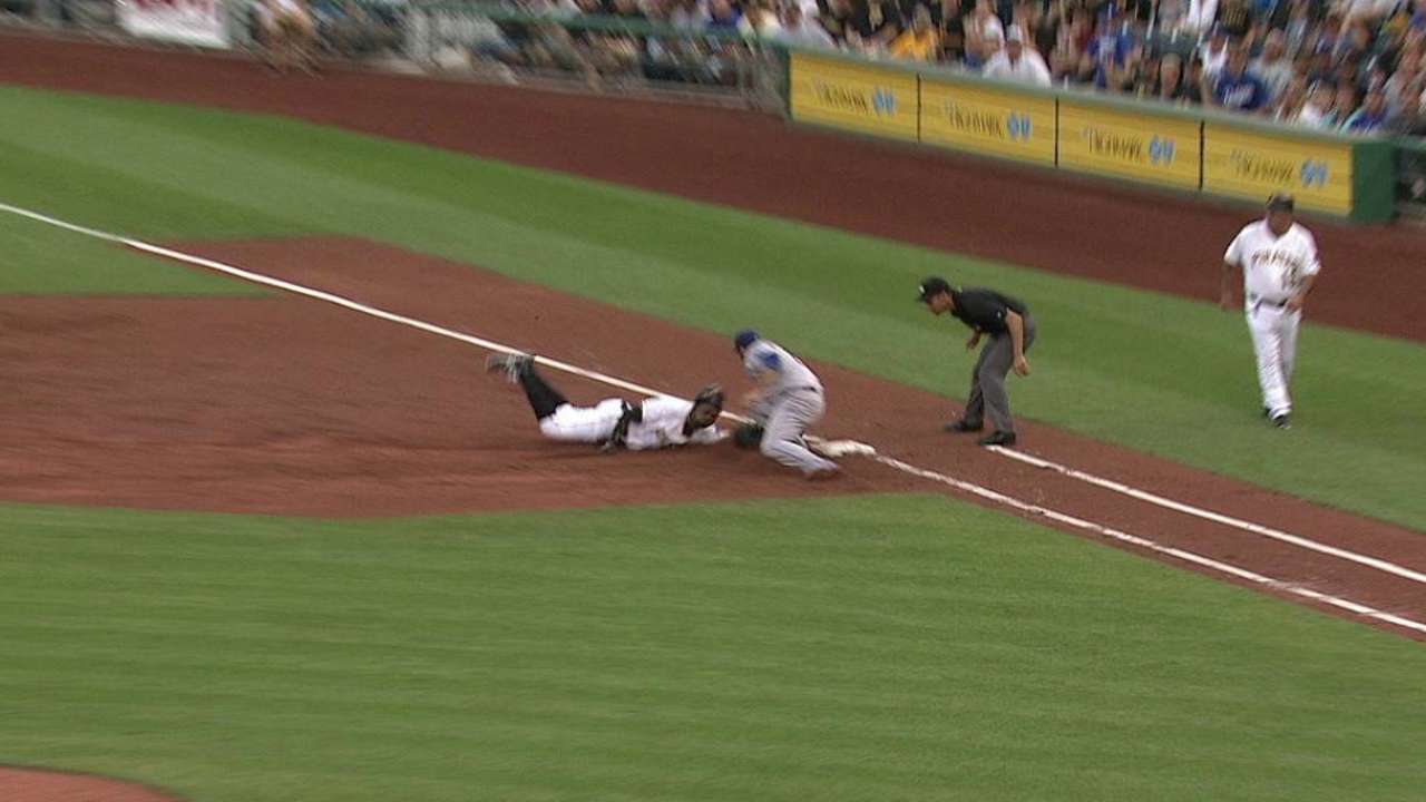 Rollins throws out Polanco