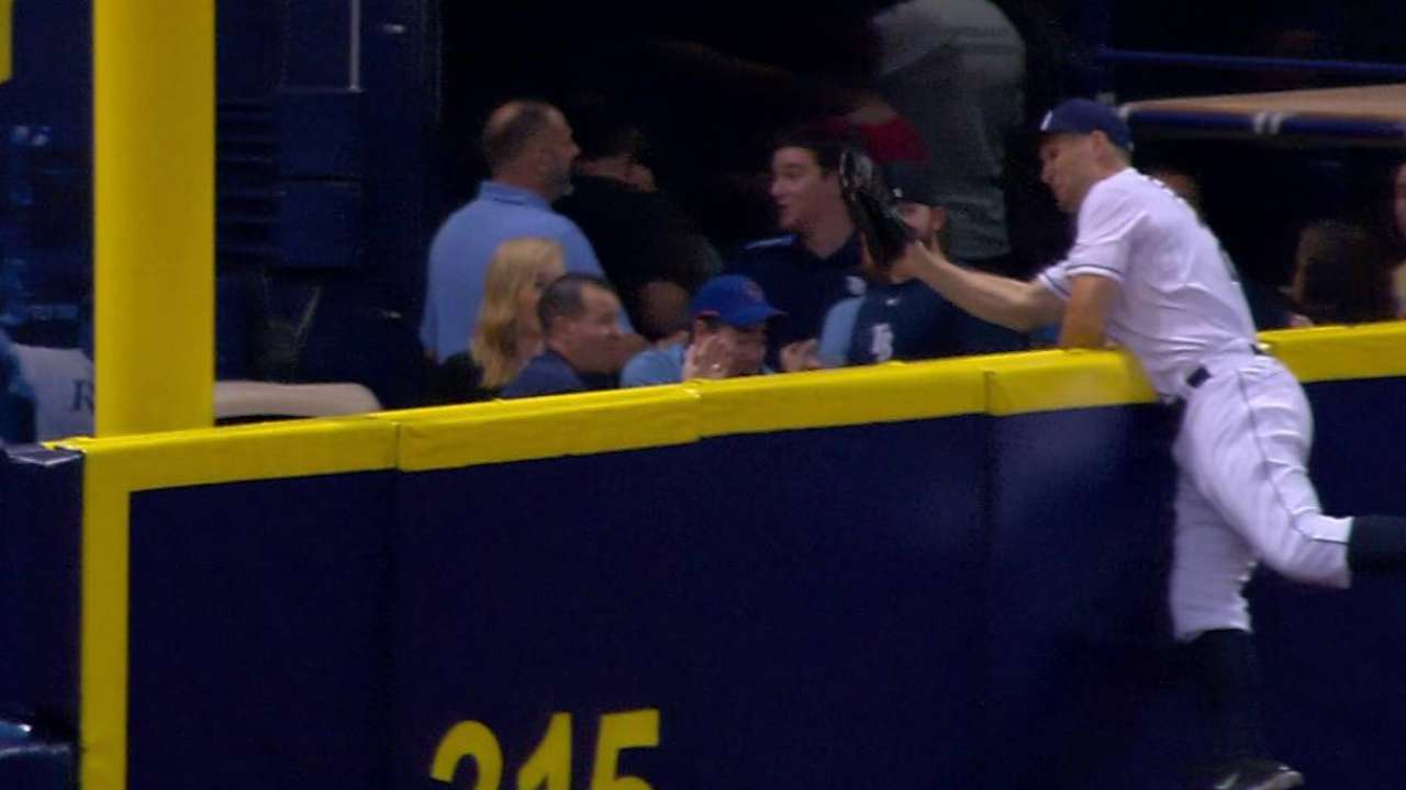 Sizemore's outstanding catch