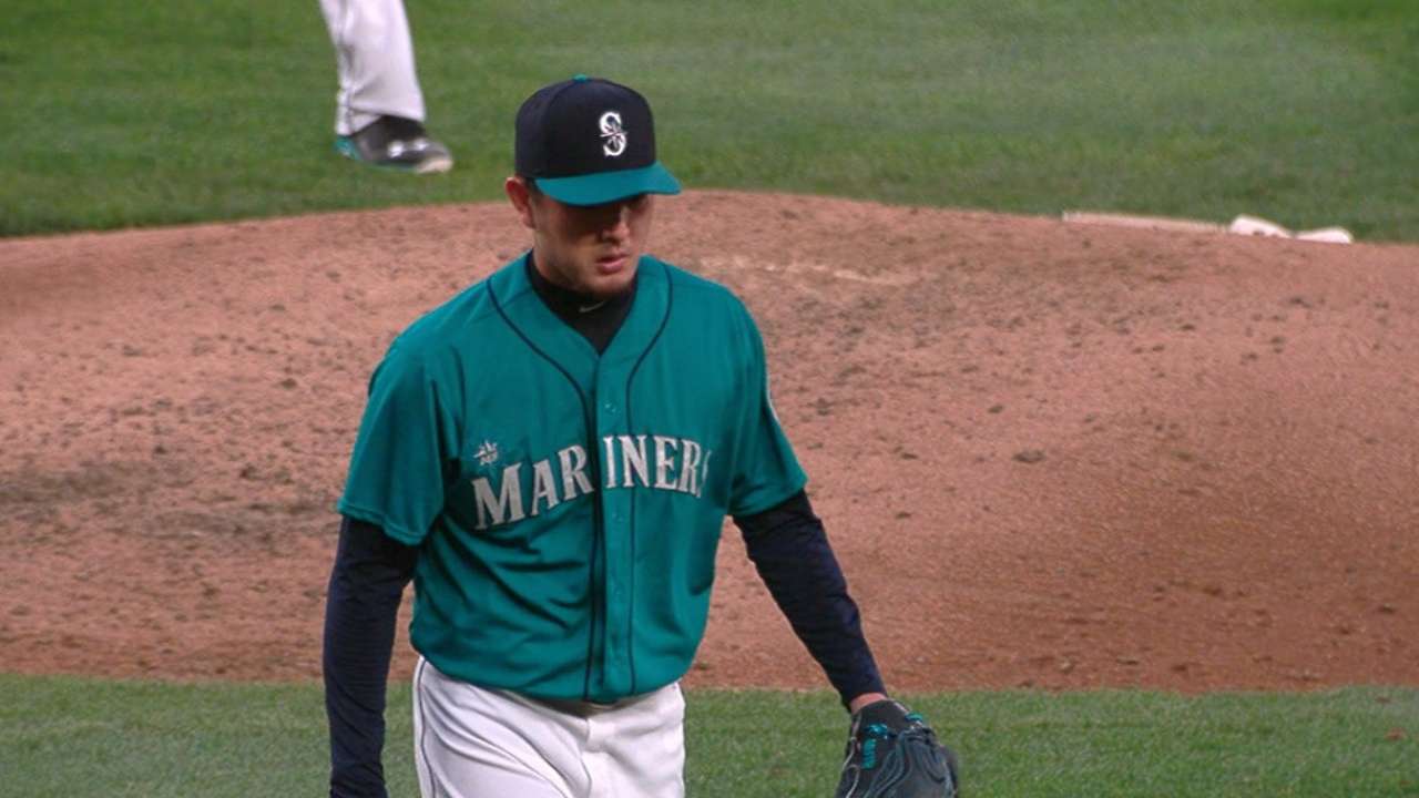 Iwakuma grinds early, finds groove in gritty win