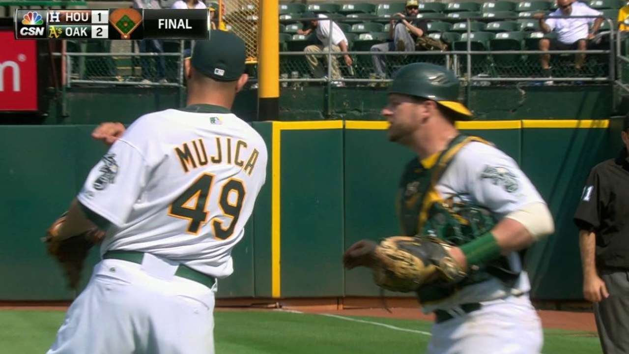 Mujica shuts the door
