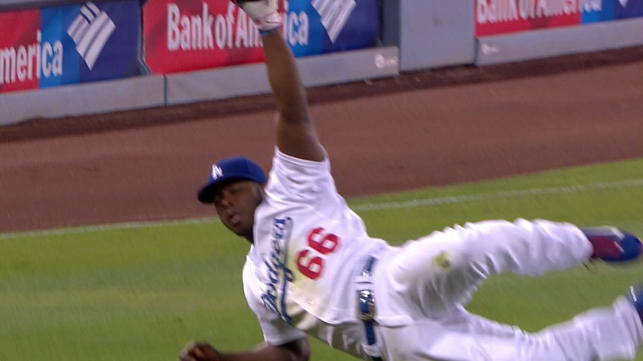 Must C: Puig's outstanding catch