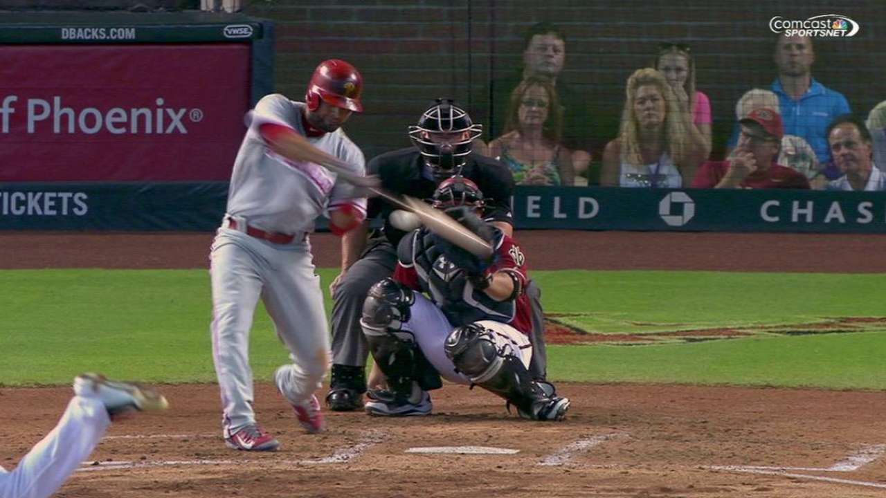 Filis se imponen a D-backs para evitar la barrida