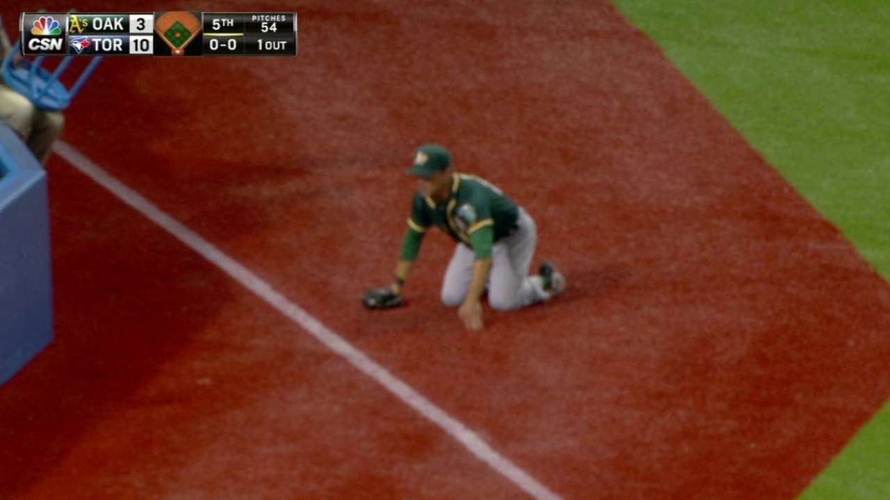 Fuld's diving catch