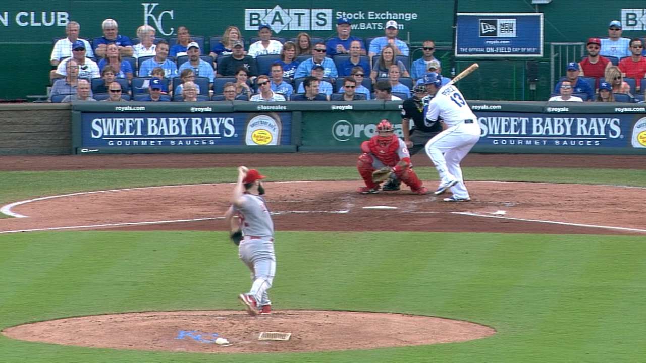 Royals cruise past Angels behind 6-run 2nd