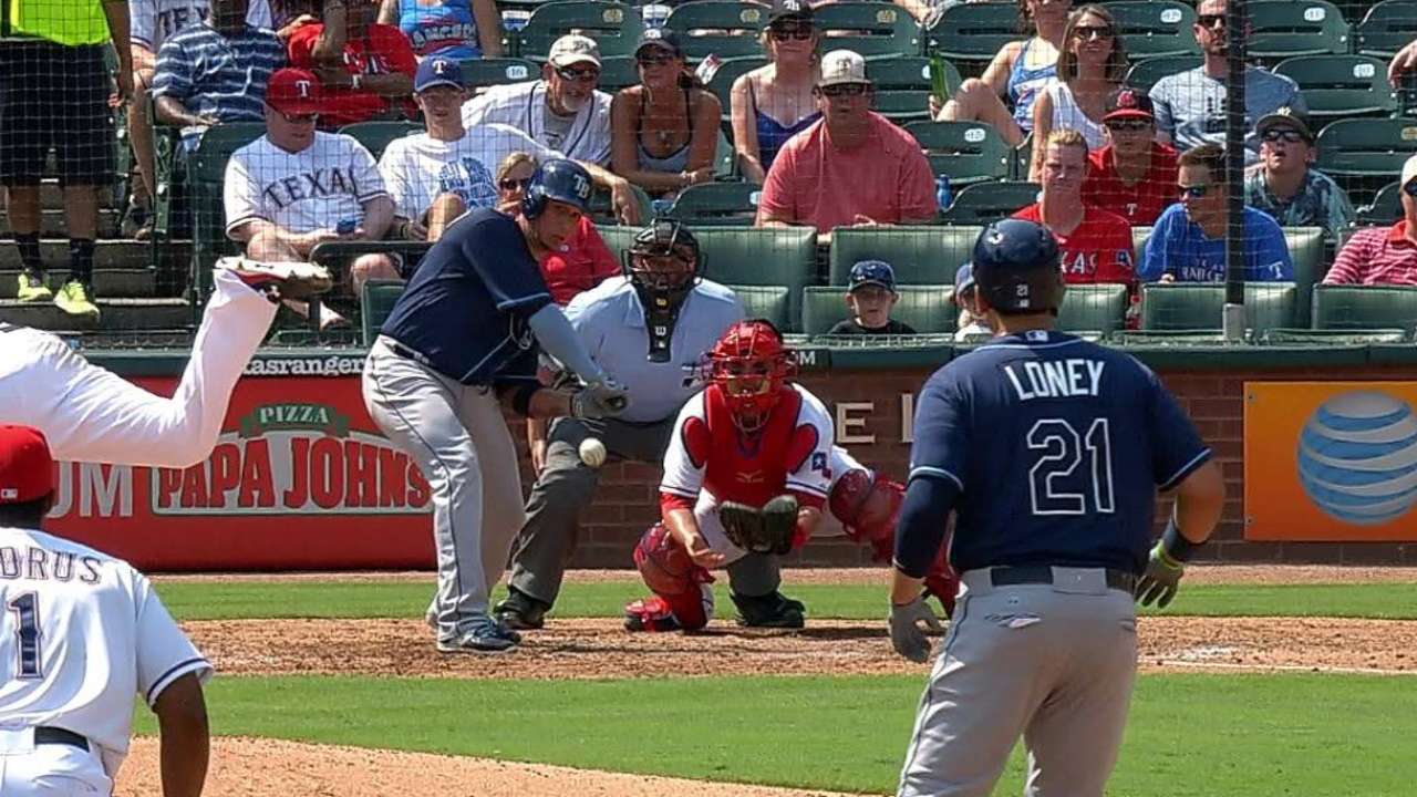 Gallardo forced to go off script against Rays