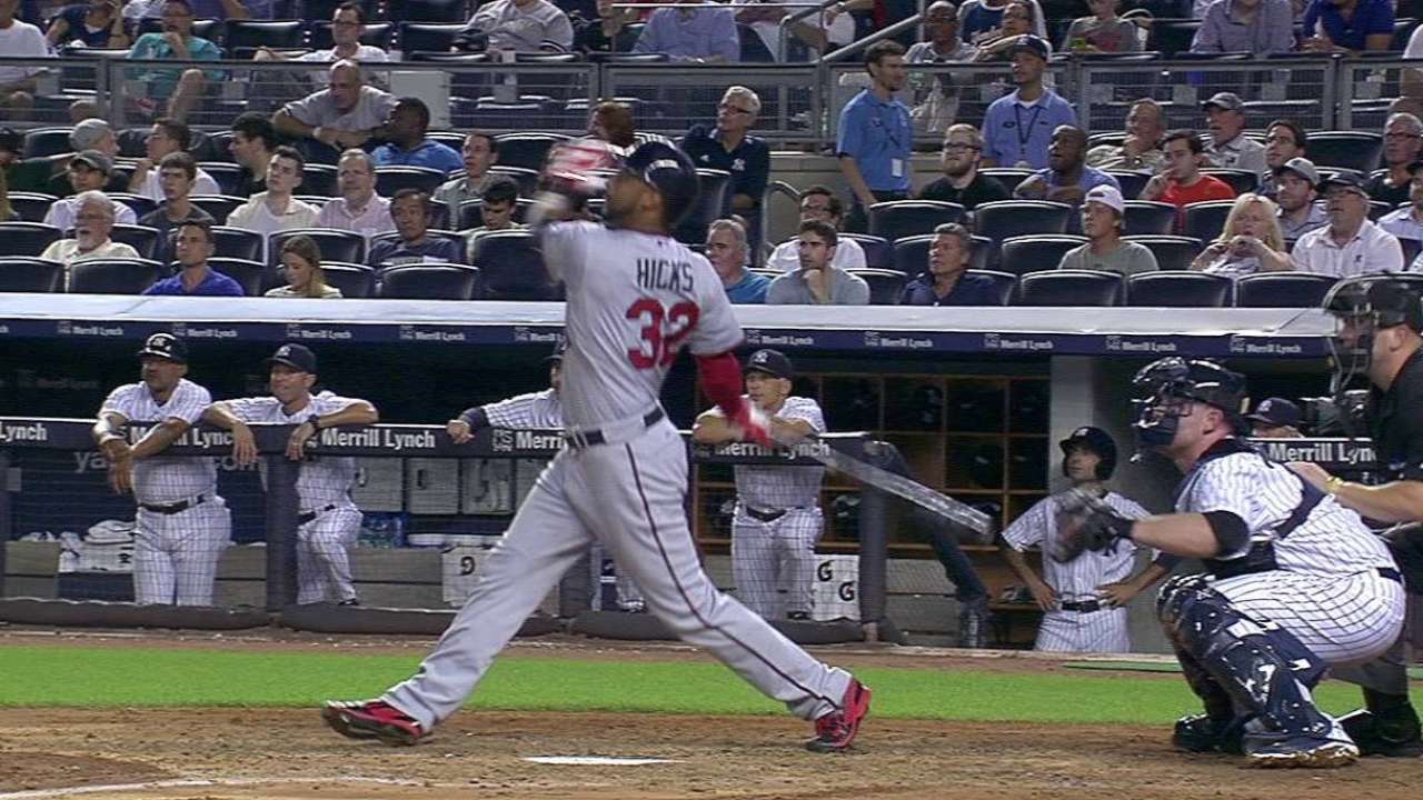 Hicks' solo homer