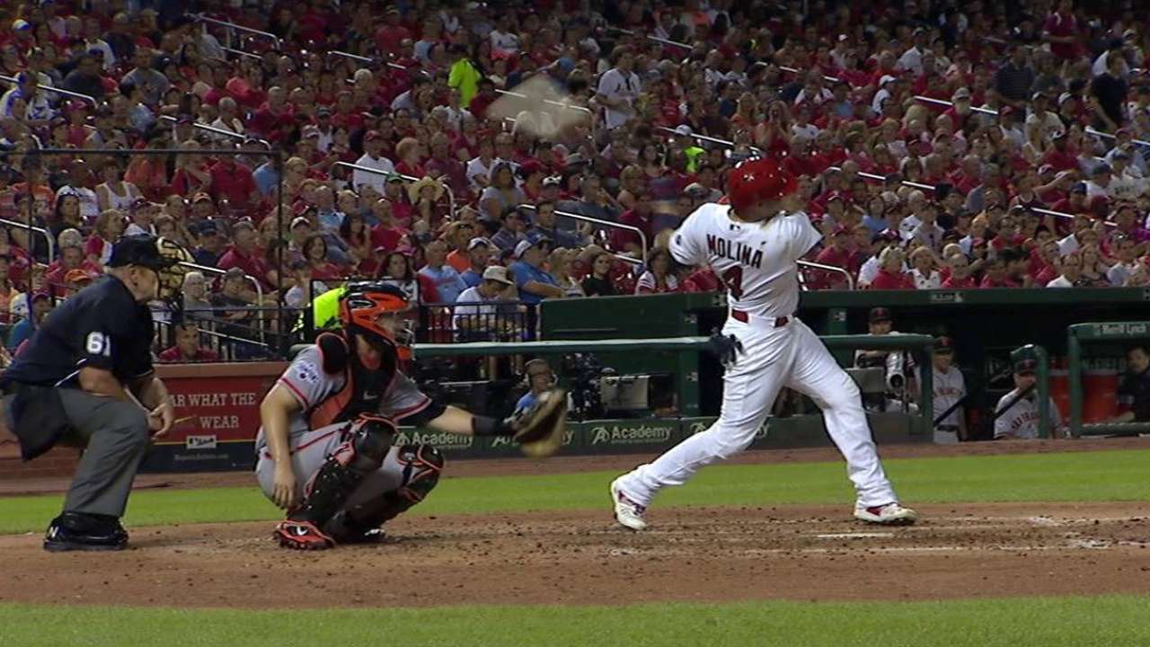Wacha y Molina guiaron a Cardenales sobre Gigantes