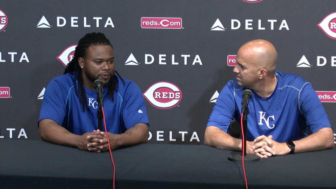 Cueto emotional about returning to Cincinnati