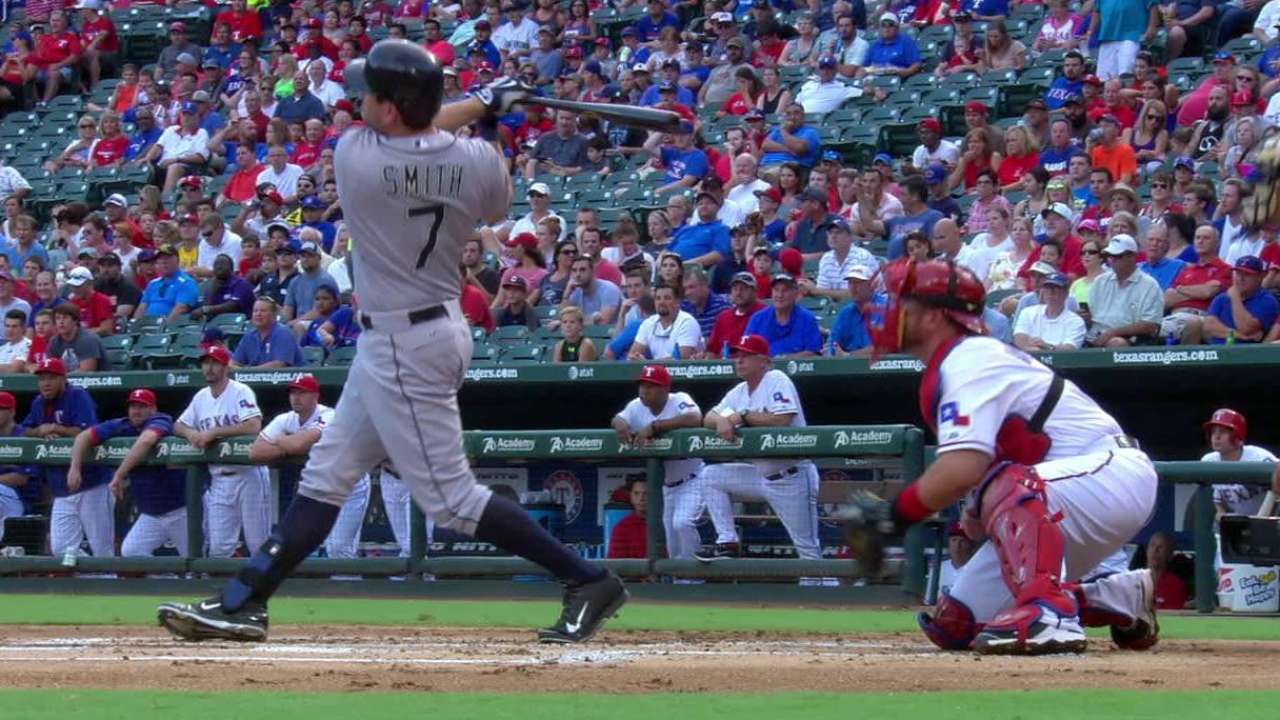 Iwakuma vuelve a brillar y Seattle triunfa en Texas