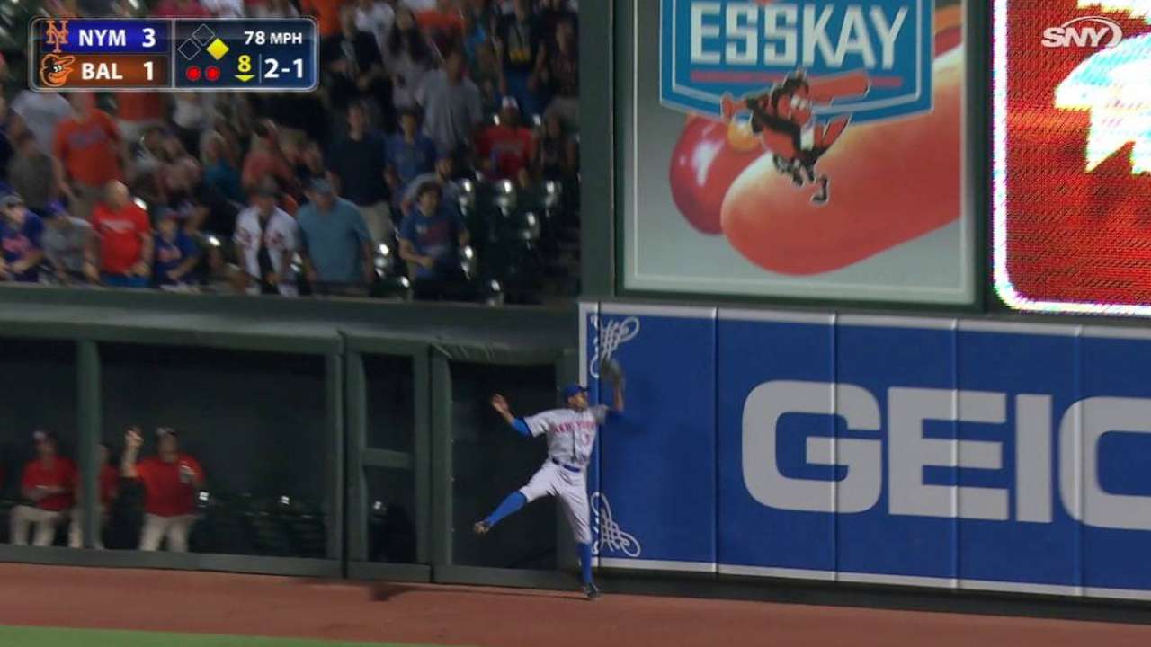 Granderson's leaping grab