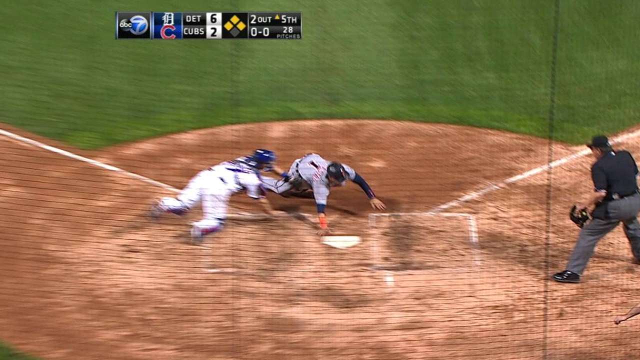 Schwarber nabs Iglesias at home