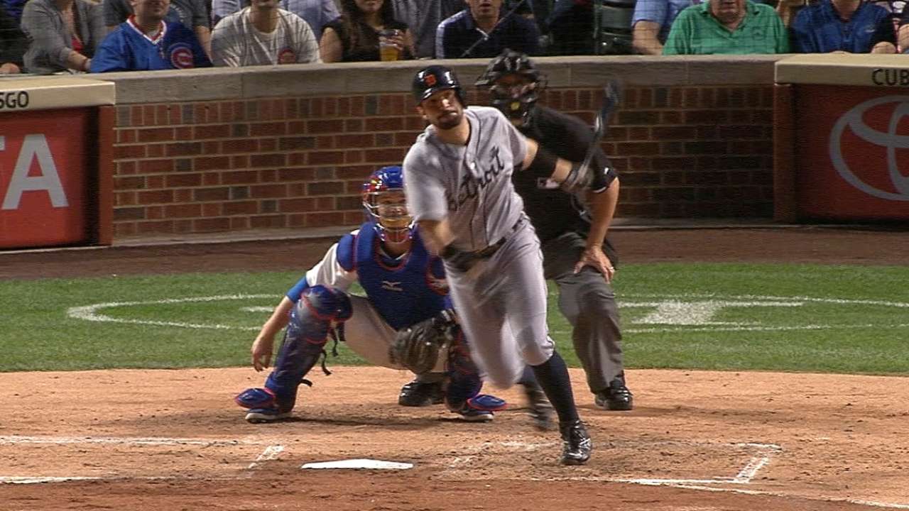Castellanos helps power Tigers past Cubs