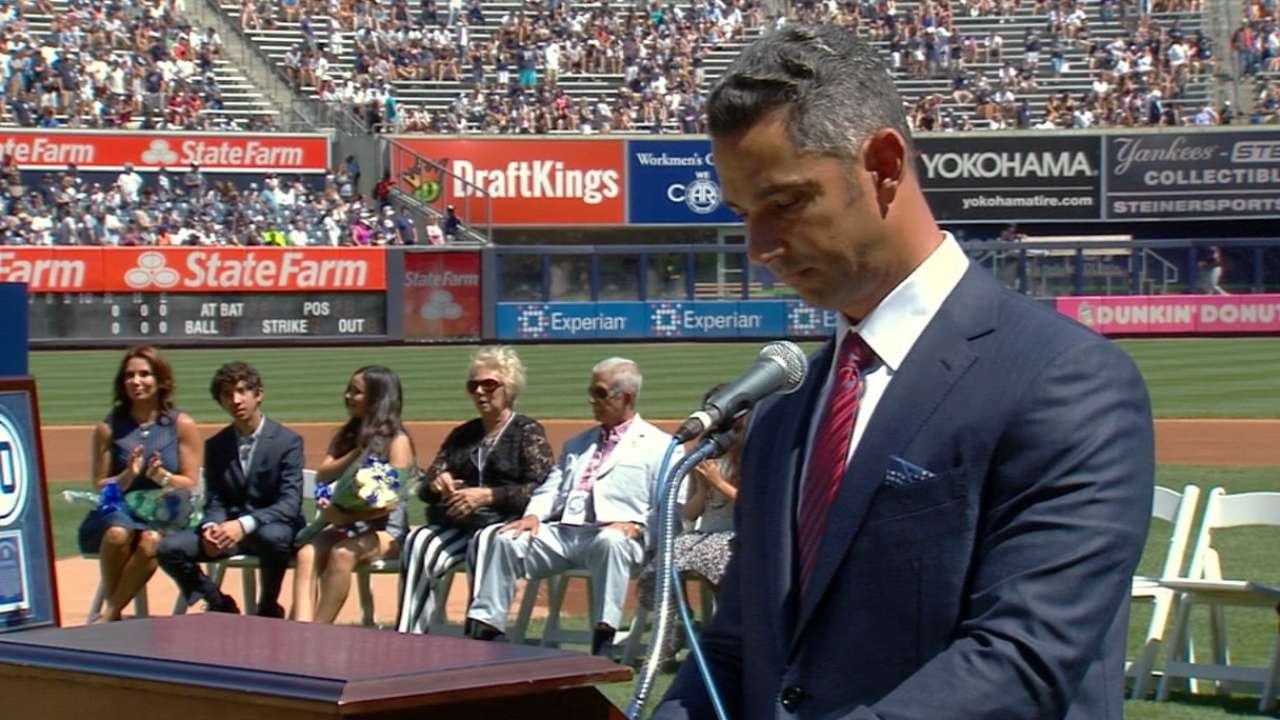 Emotional Aviles thanks Posada for support