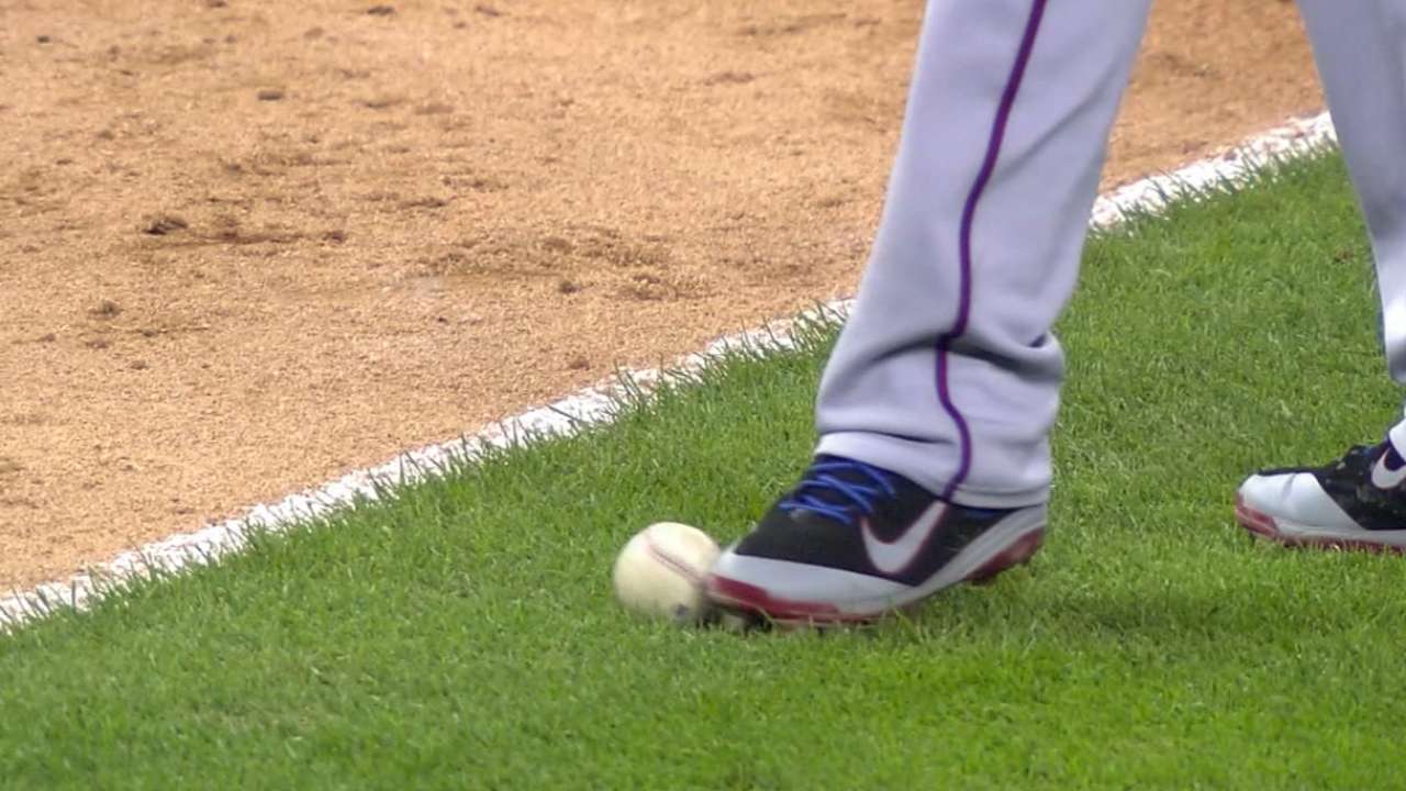 Beltre kicks fair ball foul