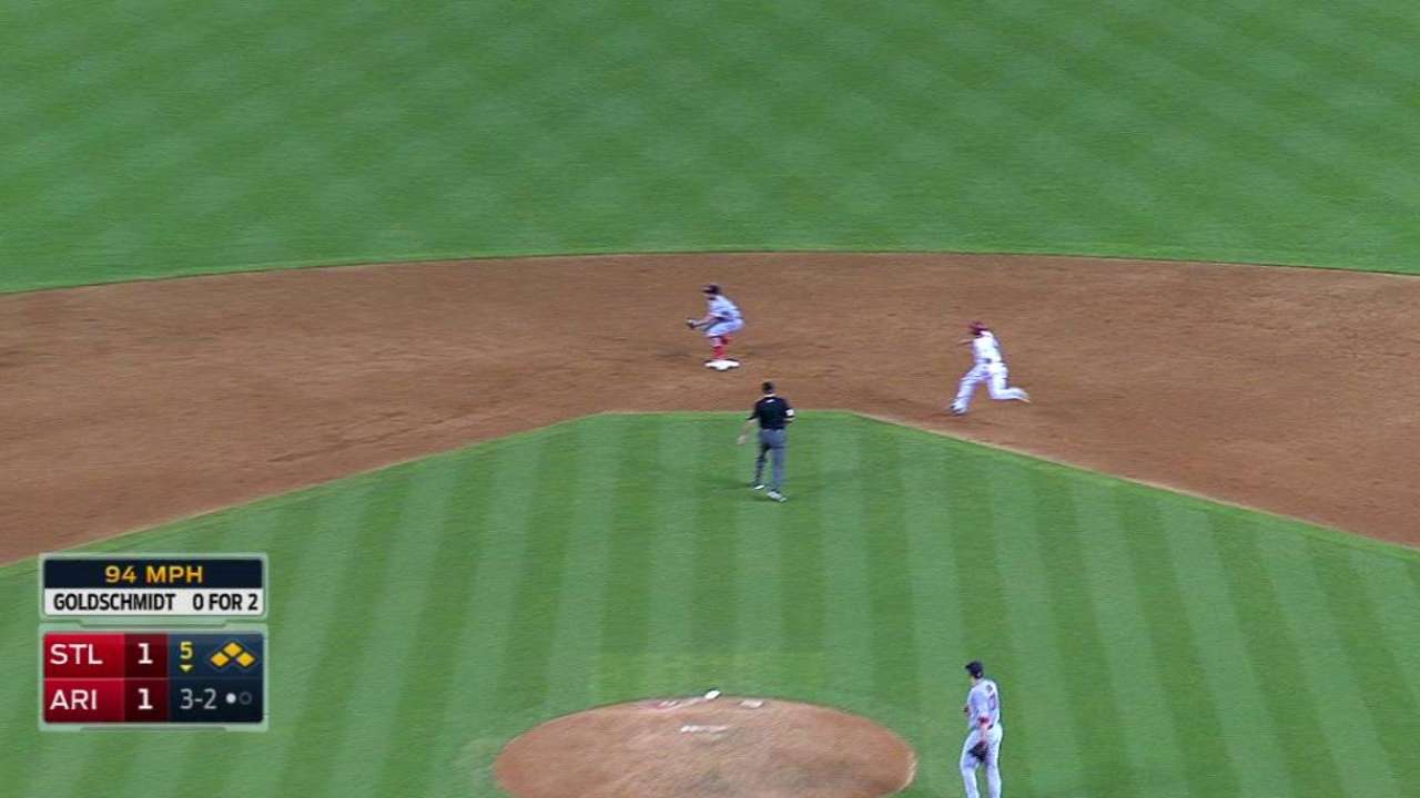 Lynn induces DP to escape jam
