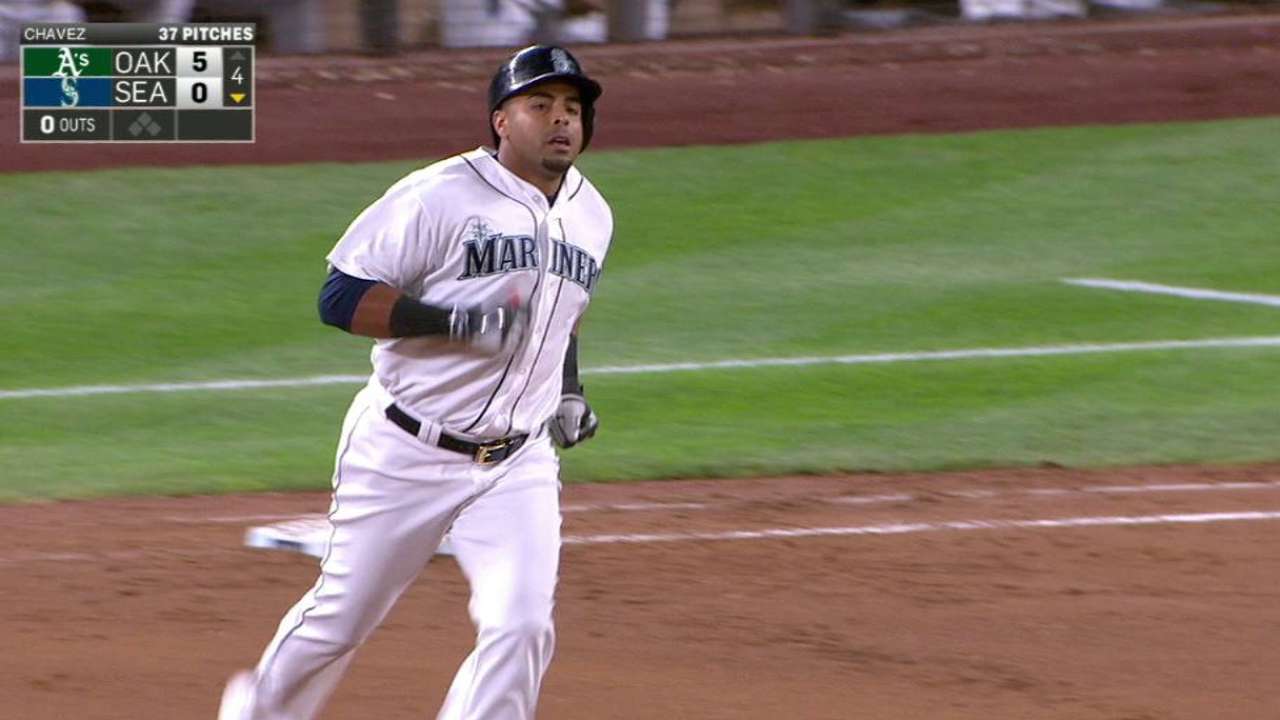 Cruz's solo blast