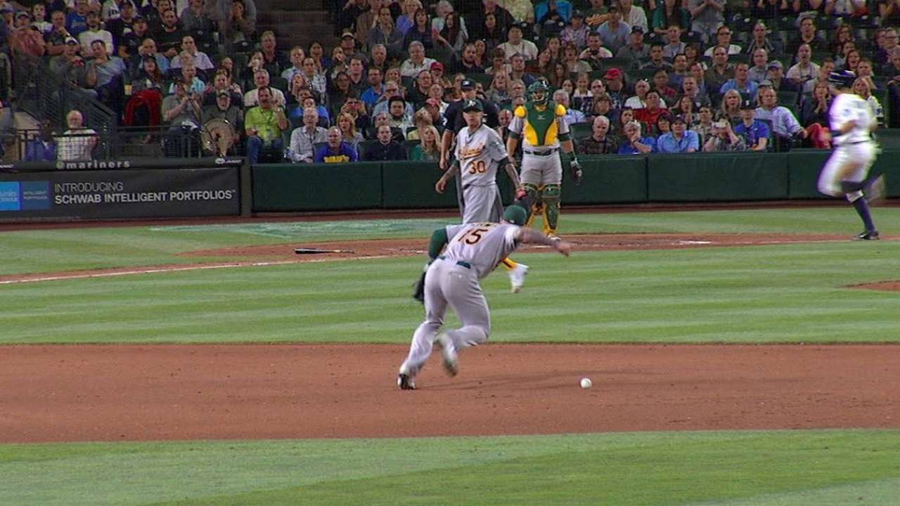 Cano's infield RBI single