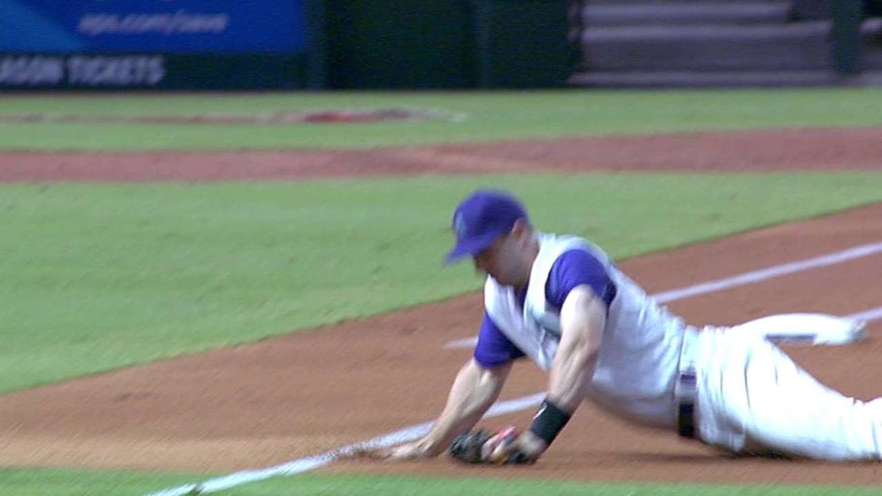 Goldy's diving play