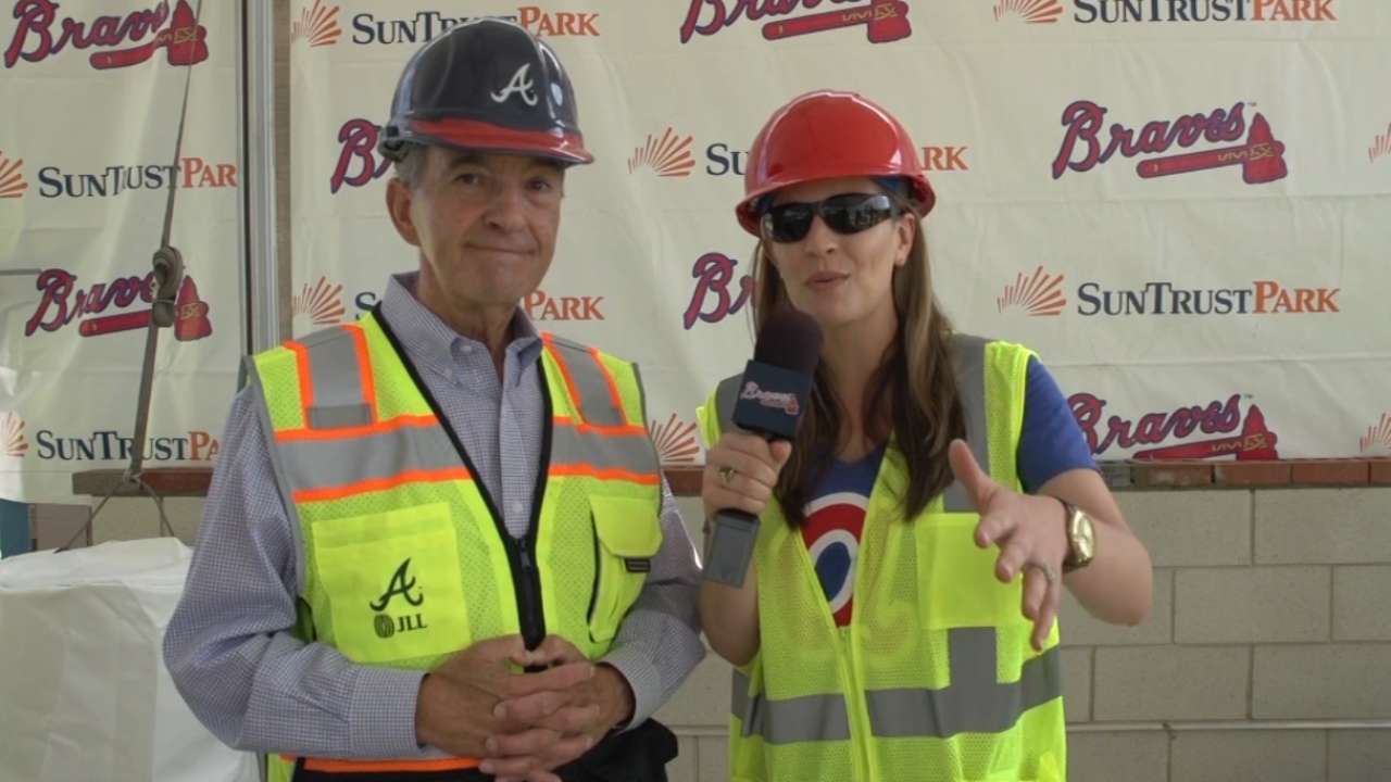 Braves lay first bricks at SunTrust Park