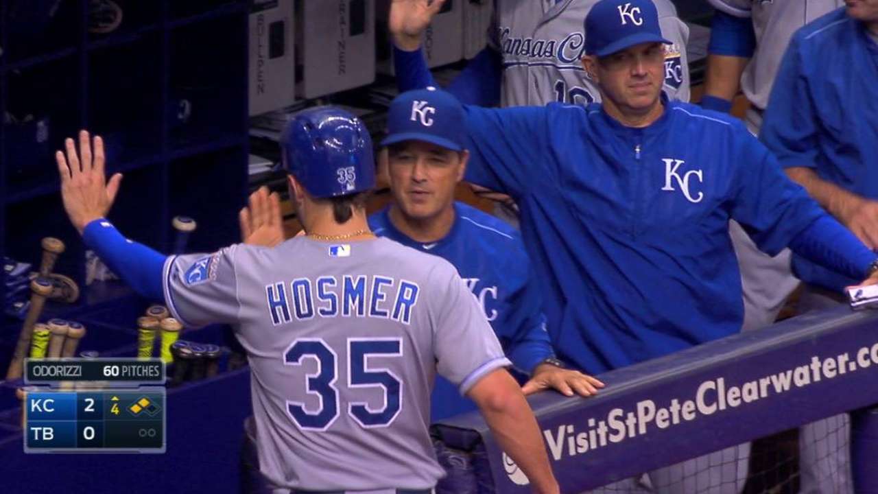 K.C. vence a Rays con poder de Moustakas, Morales