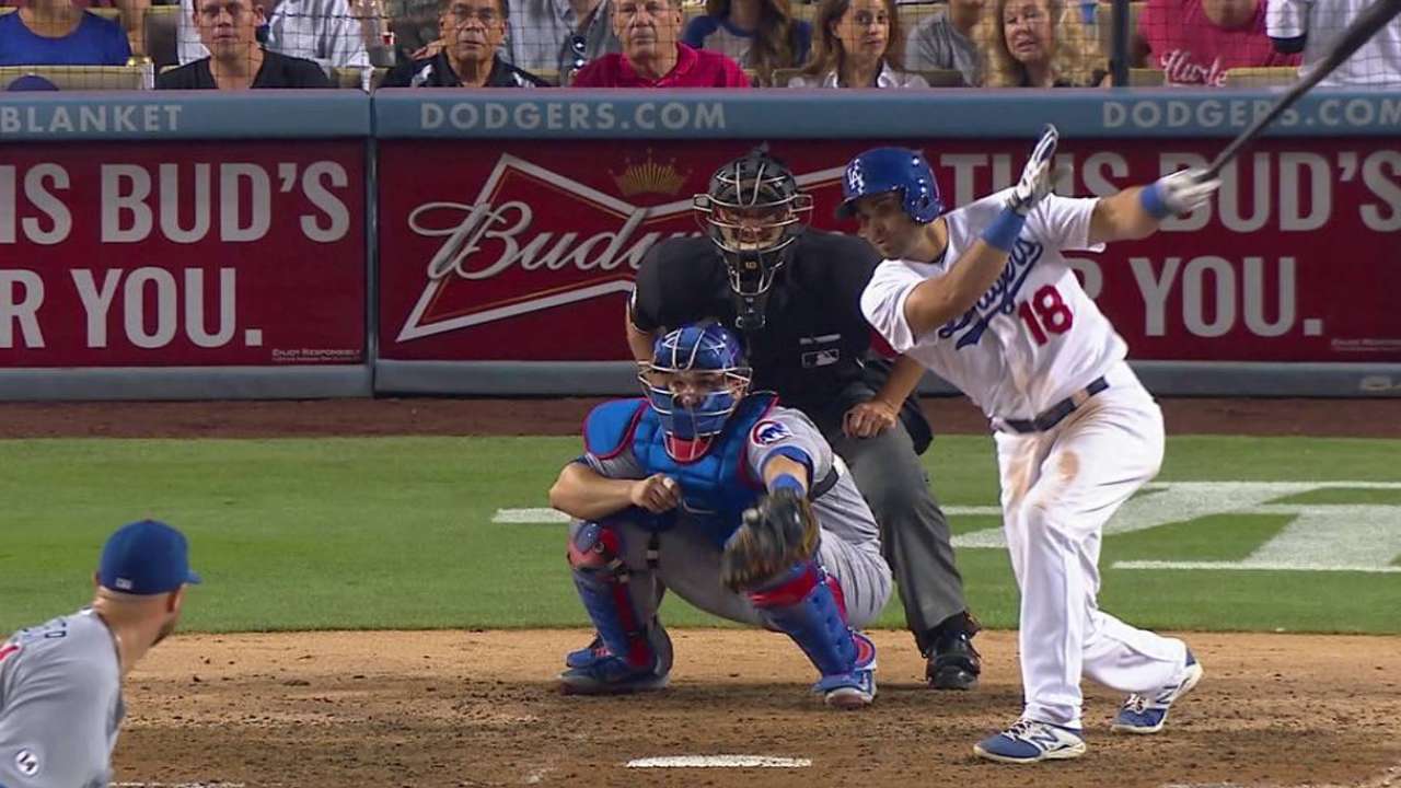Peraza's game-tying double