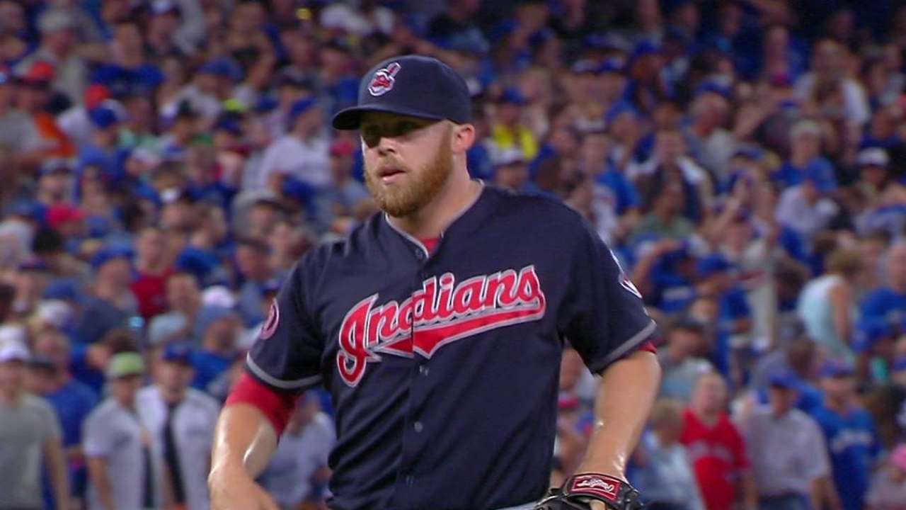 Allen twice thwarts Blue Jays in 4-out save