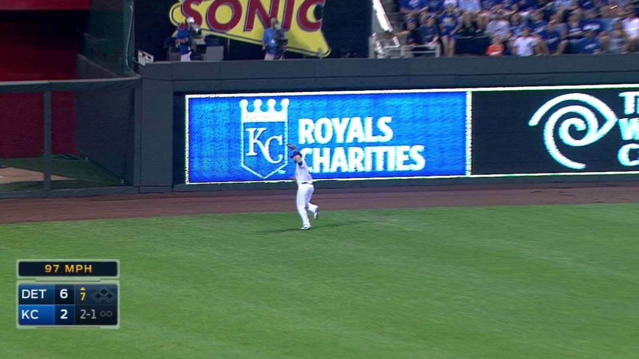 Almonte betrayed by fastball in tough debut