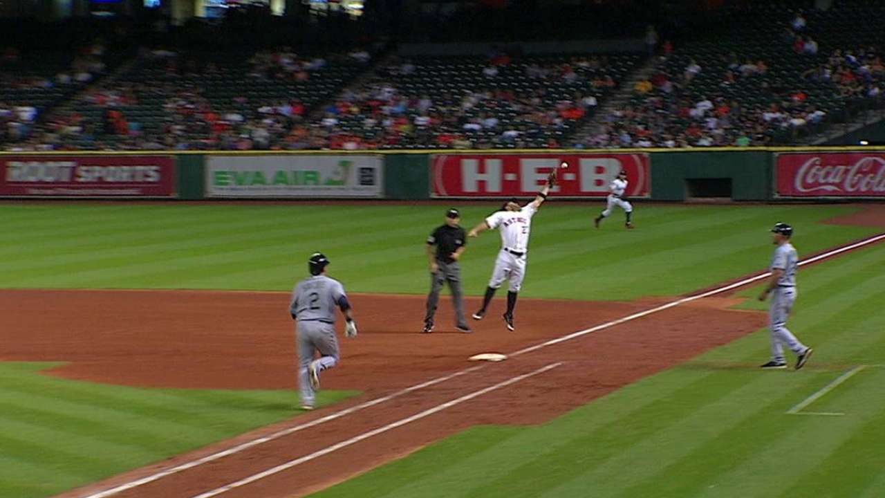 Sucre reaches in 8th on error