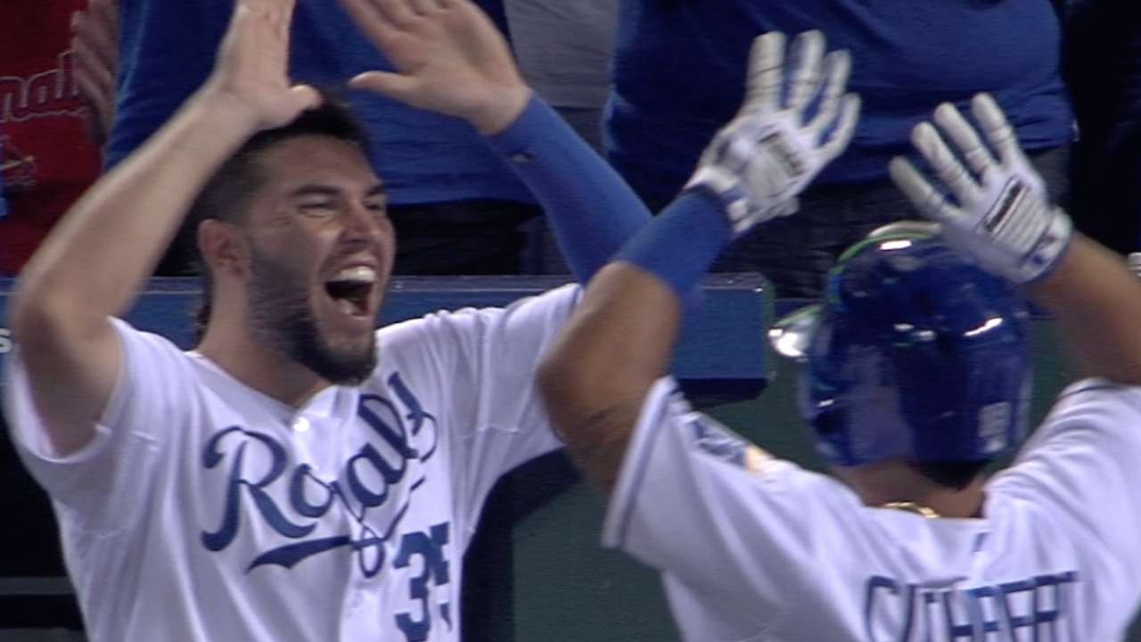 Royals' 4 homers, Ventura's 11 K's tame Tigers