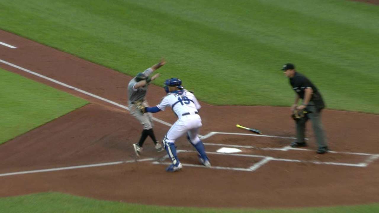 Medlen slips in potential battle for No. 4 spot