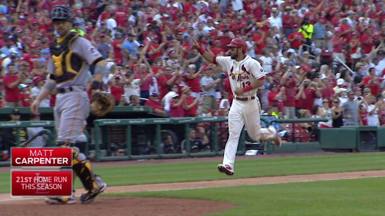 García lanza siete innings en blanco y Cardenales se imponen a Piratas