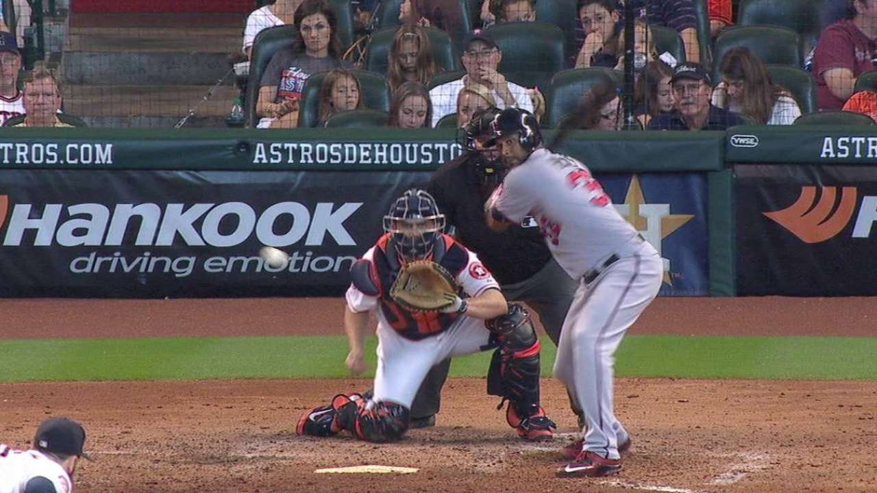 Hicks' solo homer