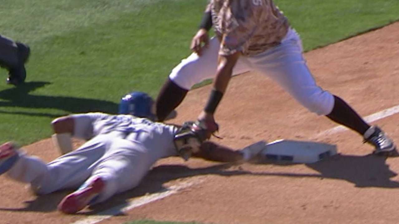 Grandal, Rollins join litany of injured Dodgers
