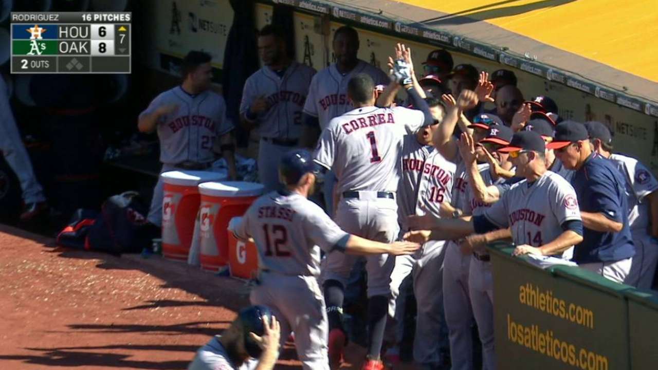 Even in defeat, Astros show offensive resiliency