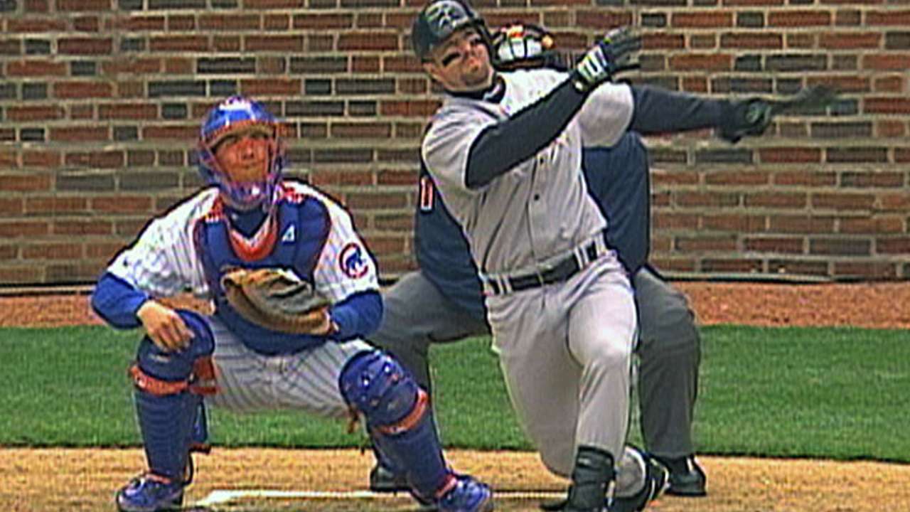 Bagwell sets Astros homer record