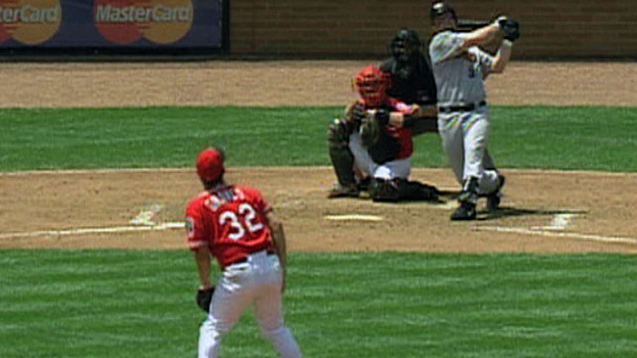 Bagwell's 400th homer