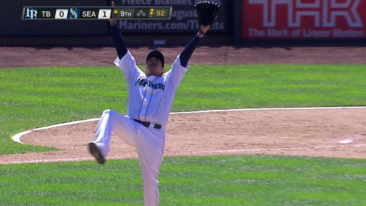 Felix finishes perfect game