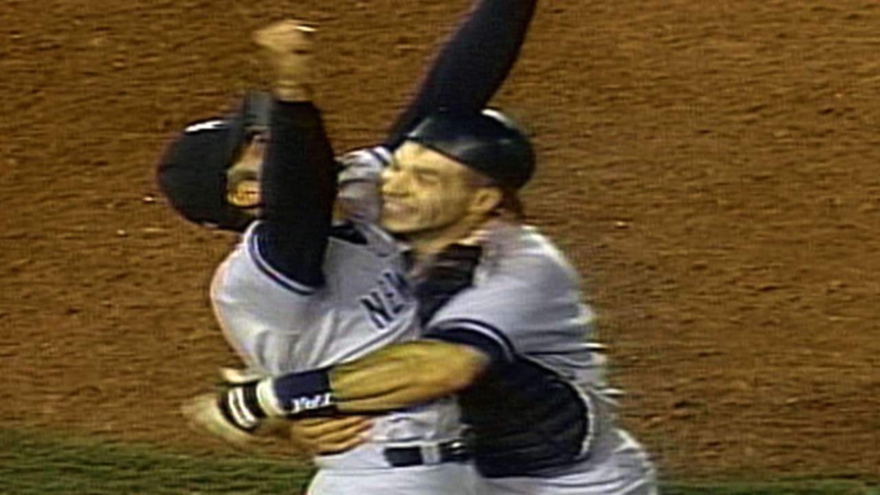 Rivera closes out '98 WS