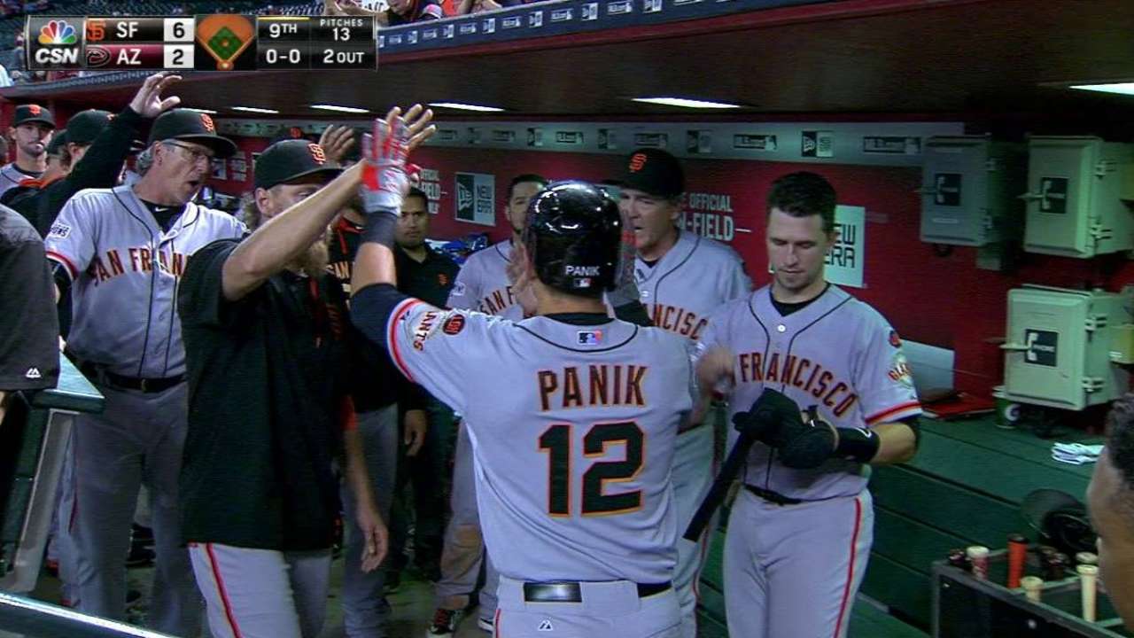 Panik's solo dinger