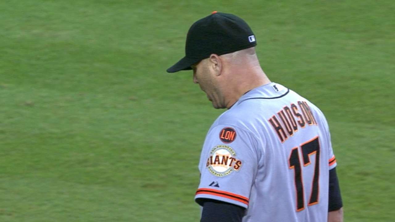 Hudson's farewell adds to Giants' pitching woes