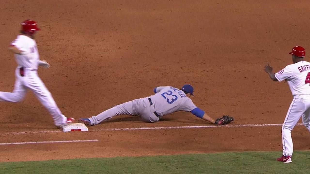 Gonzalez makes nice stretch