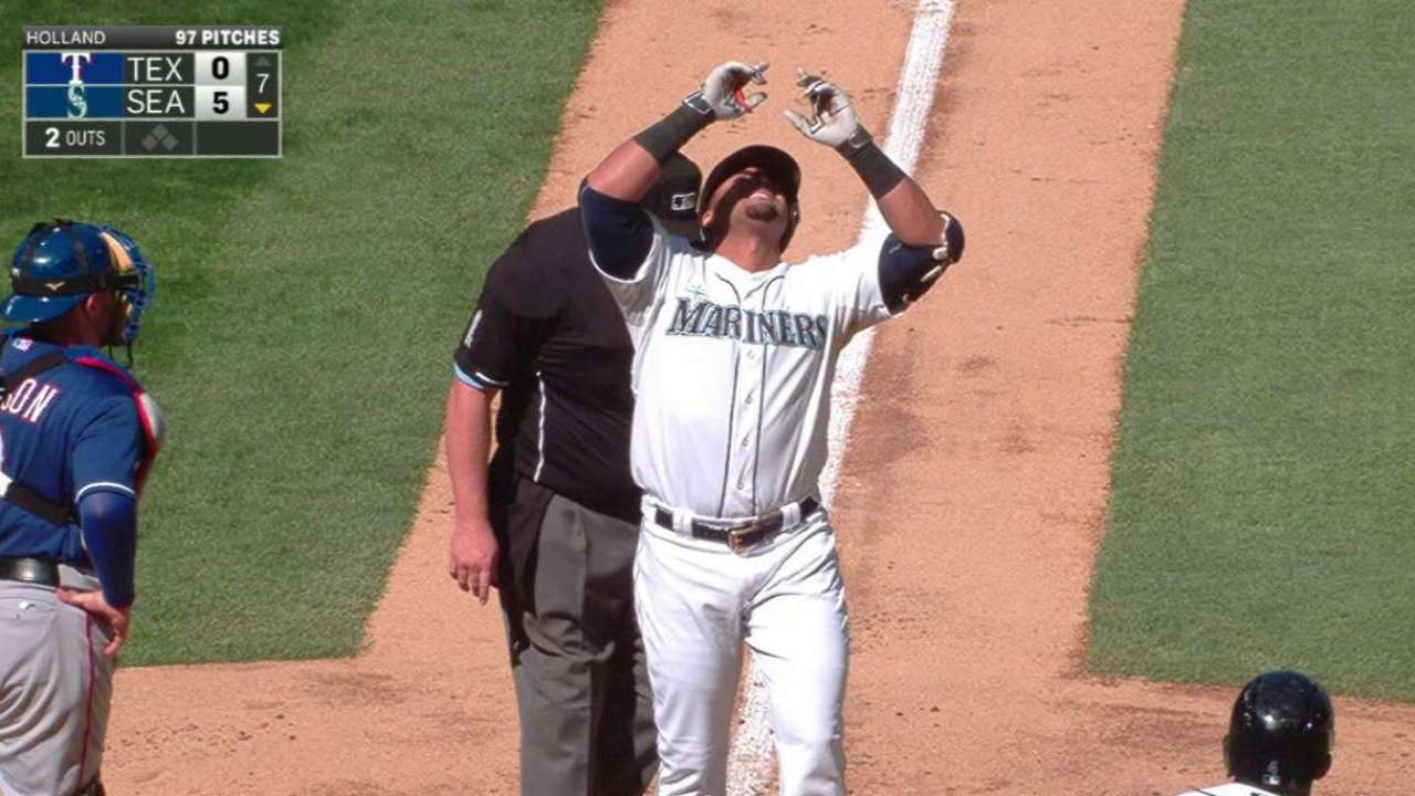 Cruz pega HR #40 y Hernández gana frente a Rangers