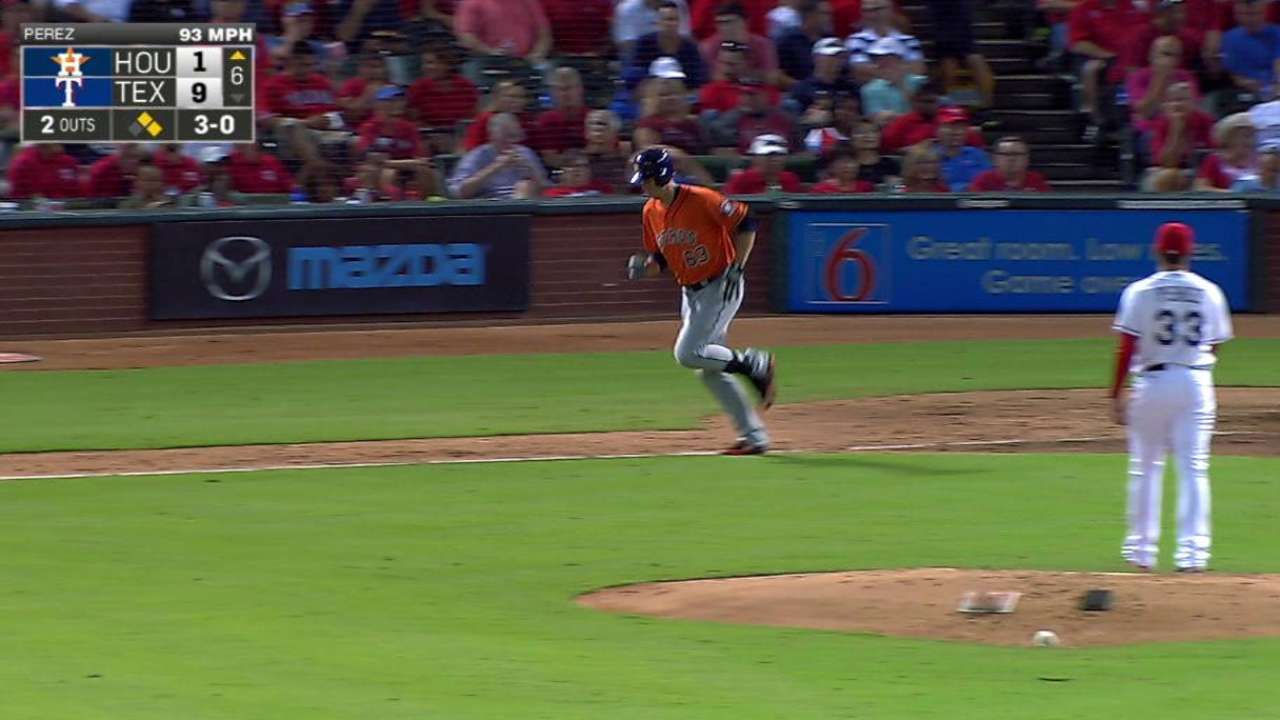 In heat of pennant race, Duffy makes debut