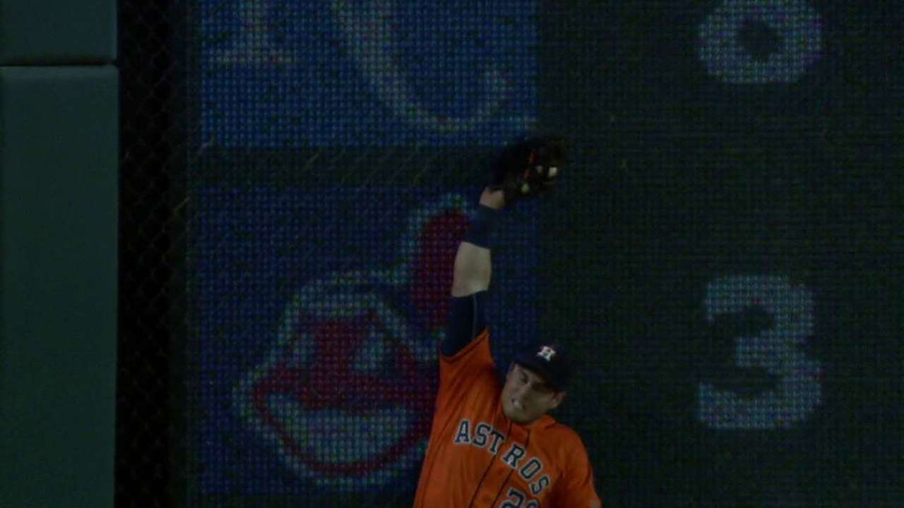 Tucker's catch at the wall