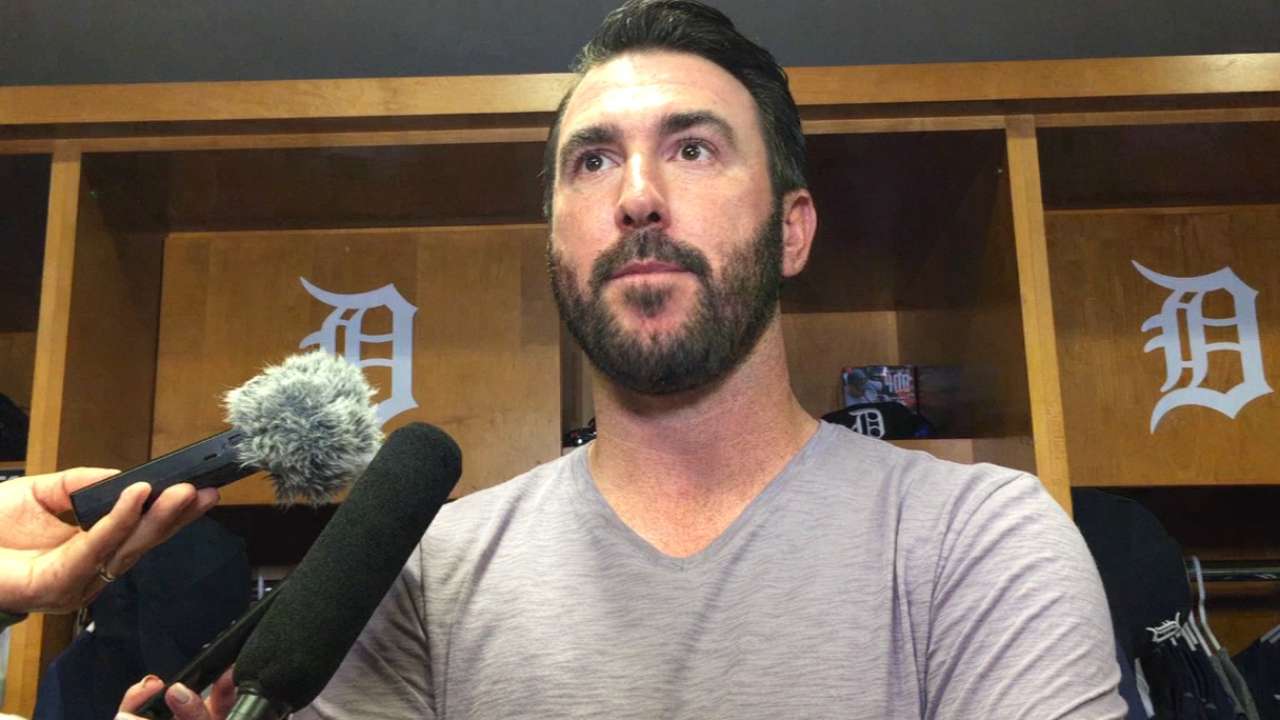 Verlander bummed about boos for skipper