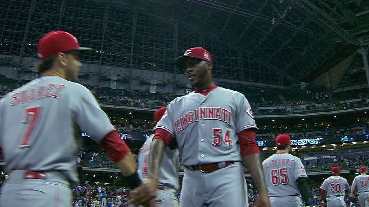 Chapman collects 32nd save