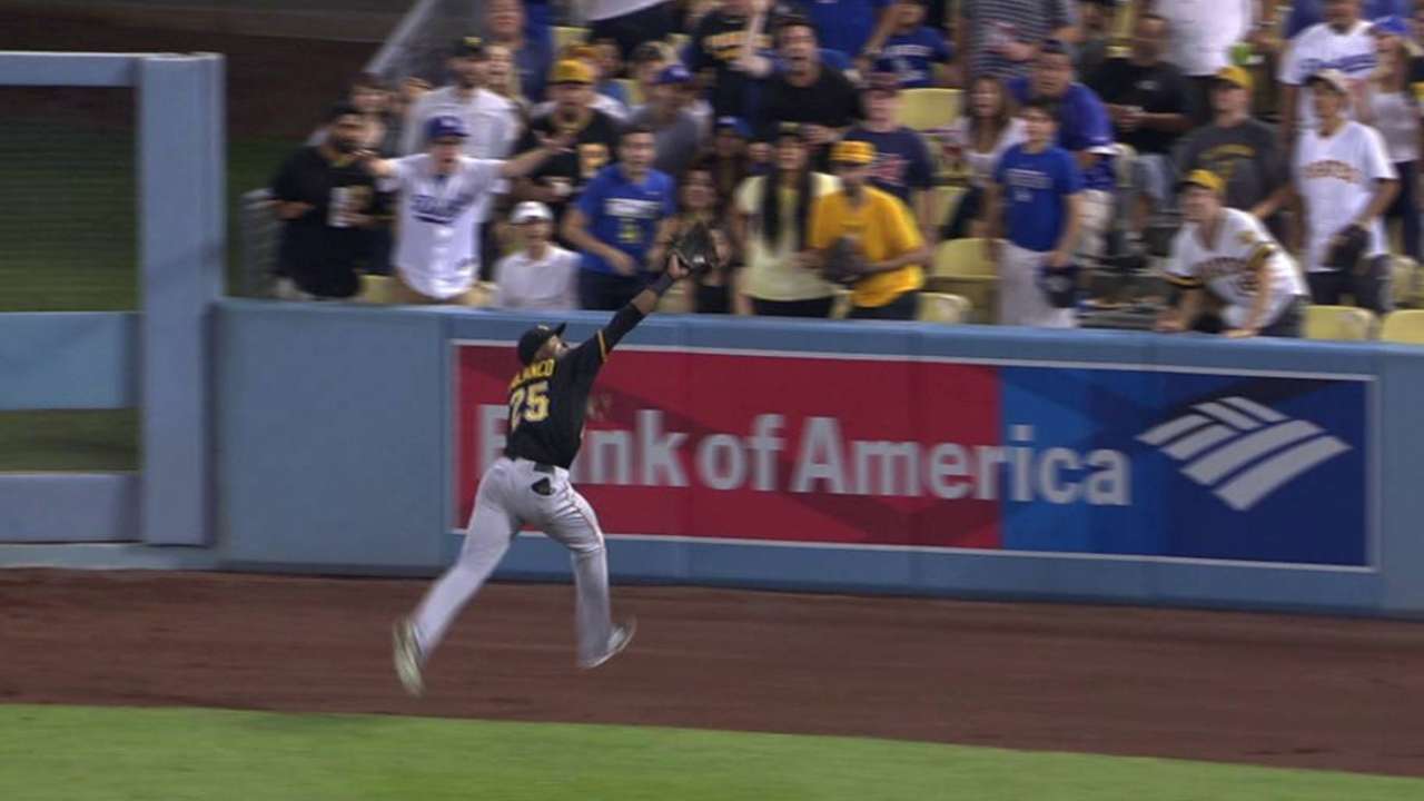 Polanco's fantastic grab
