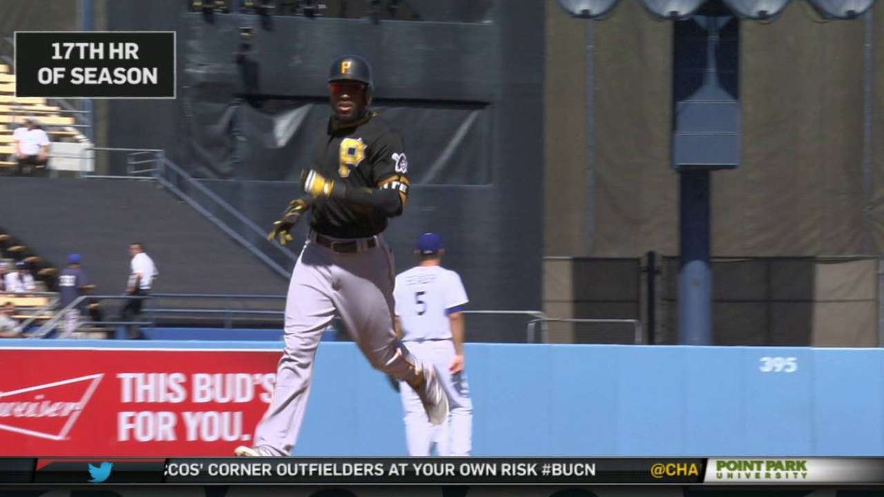 Marte's solo blast