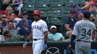 Felix has gift for Beltre after snagging liner